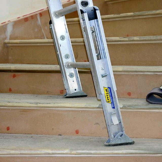 Rental store for LADDER, EXTENSION 24  LEVELER in Mycity ZZ